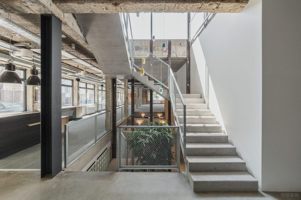 工業(yè)風(fēng)辦公室裝修設(shè)計 水泥質(zhì)感樓梯