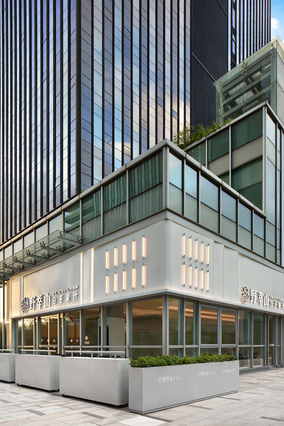 工業(yè)簡約風飲品店大氣簡約外觀裝修設計