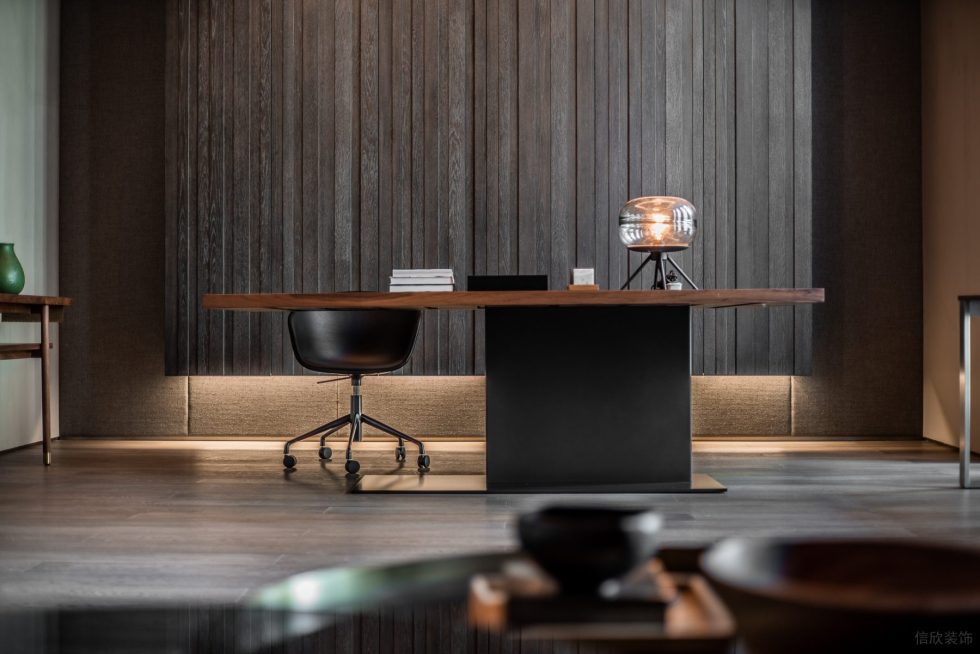 灰色極簡工業(yè)風(fēng)辦公室裝修設(shè)計深色調(diào)董事長辦公室 灰色極簡工業(yè)風(fēng)辦公室裝修設(shè)計深色調(diào)董事長辦公室