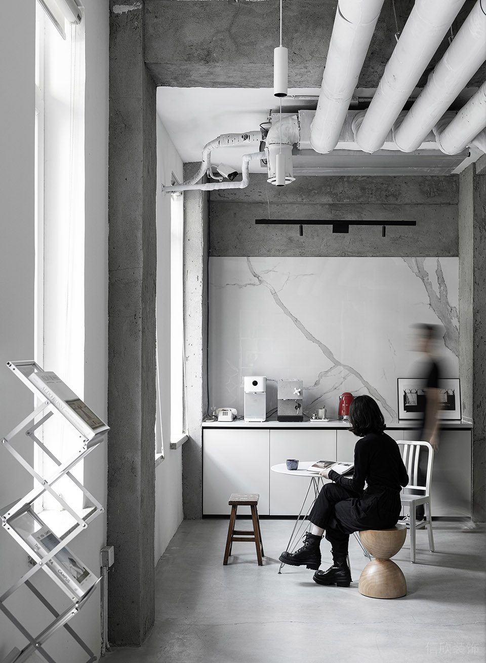 簡歐工業(yè)風辦公室裝修方案 茶水間休息區(qū)