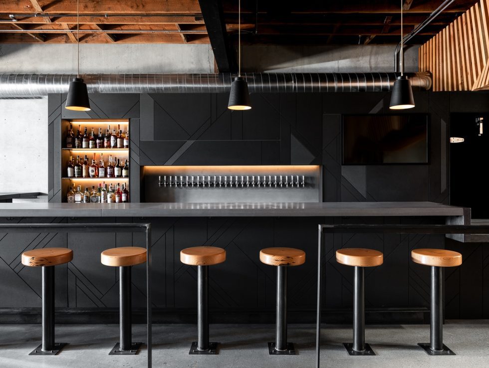 簡約黑科技西餐廳黑色質(zhì)感吧臺裝修設(shè)計