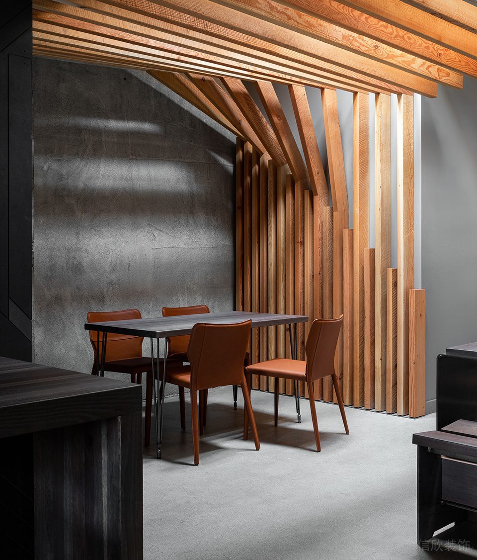 簡約黑科技西餐廳角落用餐區(qū)裝修設(shè)計