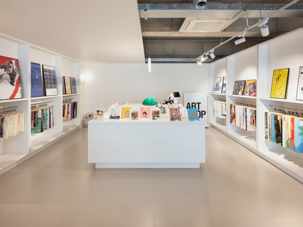 簡(jiǎn)約清新工業(yè)風(fēng)藝術(shù)裝飾品店鋪裝修設(shè)計(jì) 中島臺(tái)及墻面藝術(shù)畫(huà)展示