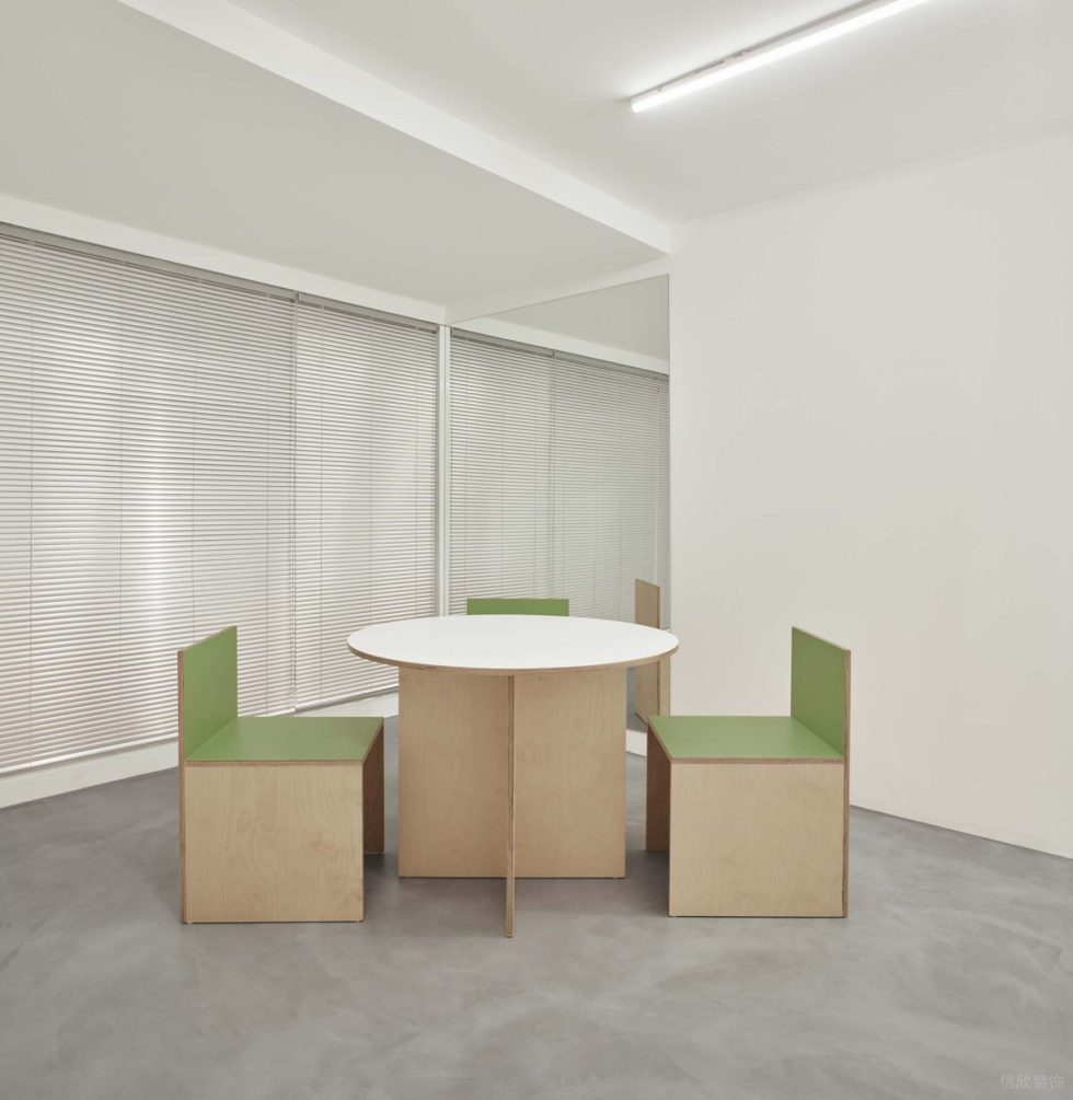 簡約原木風(fēng)辦公室裝修設(shè)計(jì) 洽談區(qū)