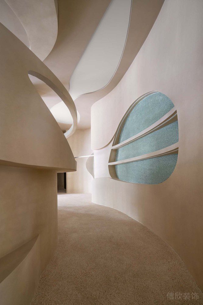 綠意奶油簡約風(fēng)飲品店杏色不規(guī)則線條過道裝修設(shè)計