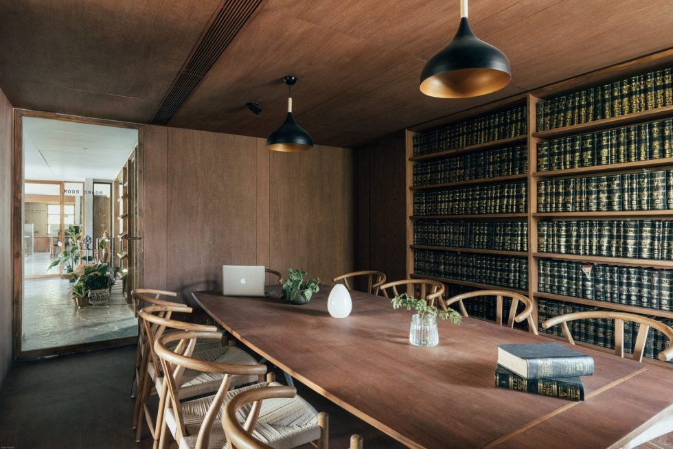 清新原木風(fēng)辦公室裝修設(shè)計(jì)木色會議室 清新原木風(fēng)辦公室裝修設(shè)計(jì)木色會議室