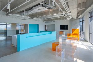 時(shí)尚極簡風(fēng)辦公室裝修設(shè)計(jì)多彩色前廳效果圖