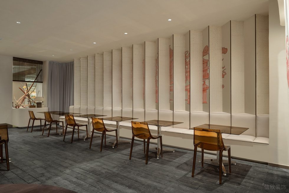 素雅白色甜品店黑色地磚裝修設(shè)計