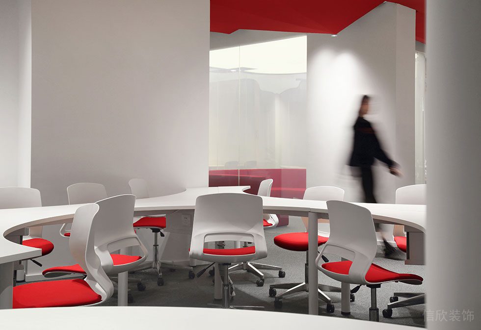 深圳寶安中心區(qū)壹方中心紅白色調(diào)辦公室裝修工程 局部細(xì)節(jié)圖