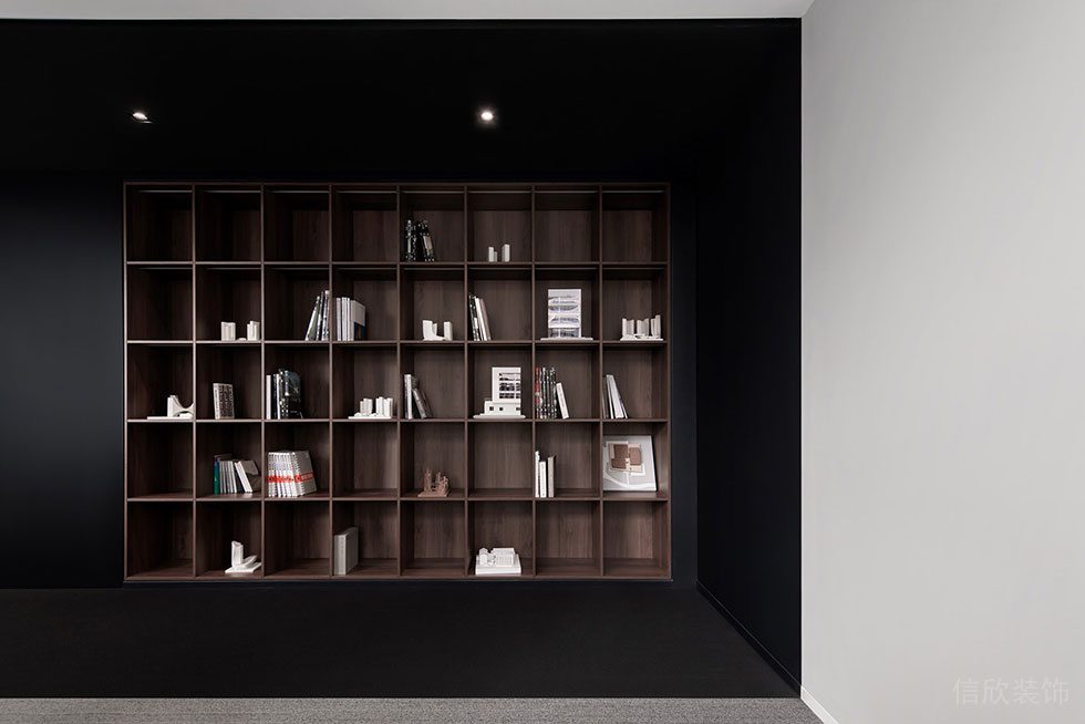 深圳福田區(qū)蓮花安聯(lián)大廈黑白簡(jiǎn)約風(fēng)格辦公室裝修案例 會(huì)議區(qū) (2)