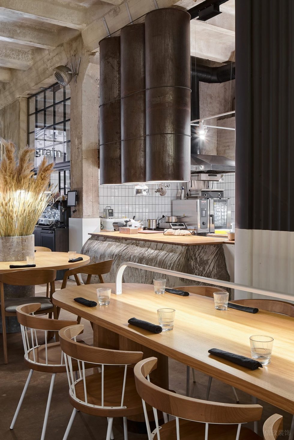 深圳市田園工業(yè)風質(zhì)感前臺裝修效果圖