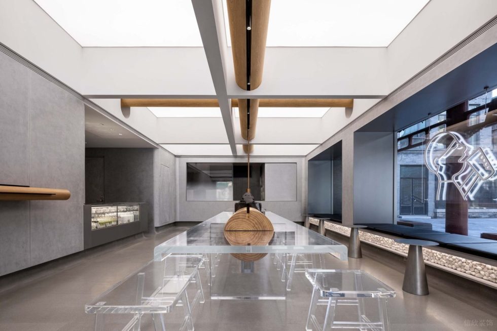 深圳市現(xiàn)代極簡風(fēng)飲品店透明餐桌椅設(shè)計效果圖