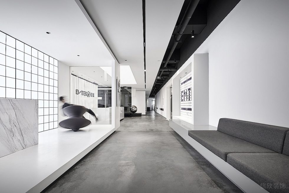 深圳灣科技生態(tài)園簡(jiǎn)約科技風(fēng)格信測(cè)辦公空間 洽談區(qū)