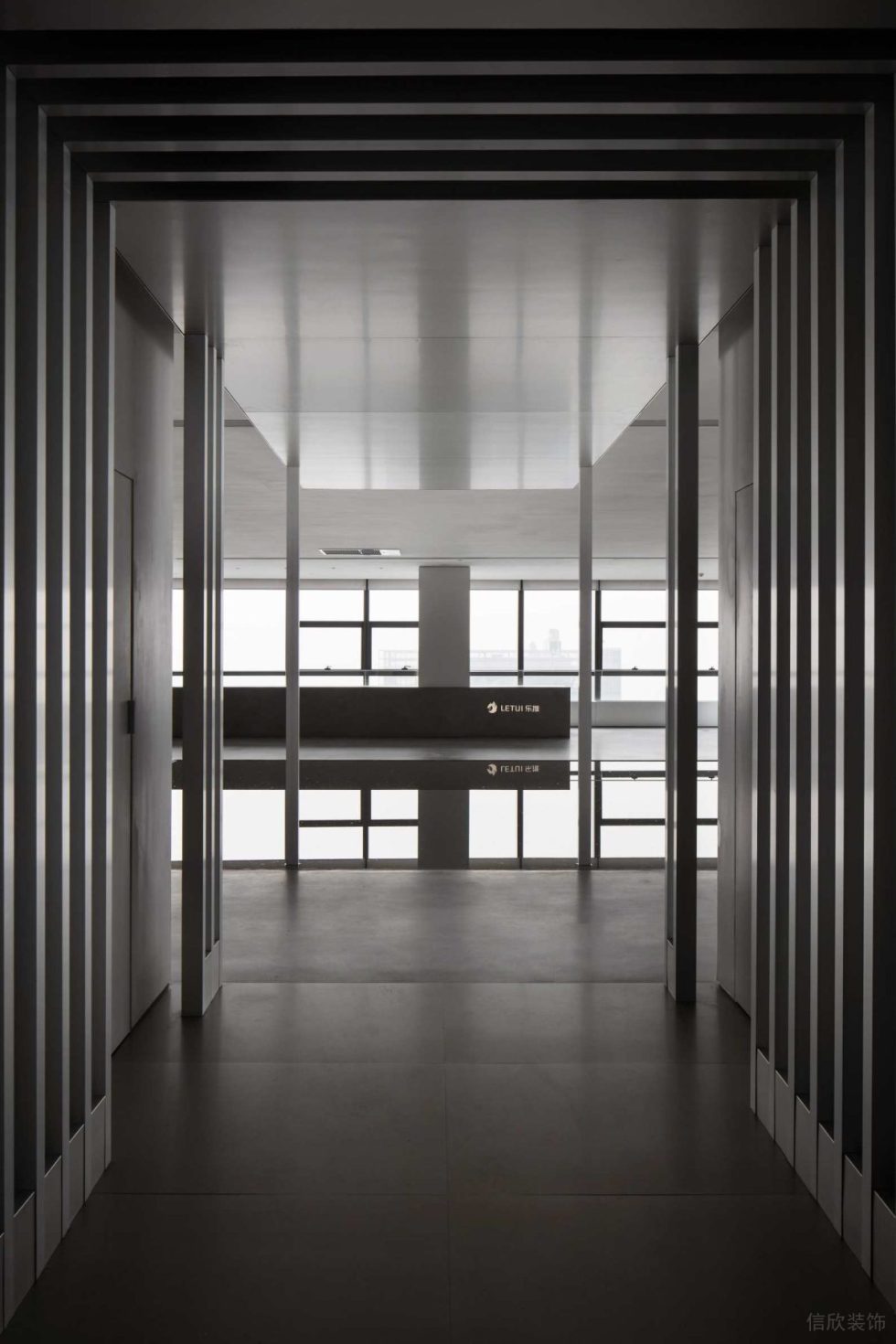 現(xiàn)代時(shí)尚風(fēng)辦公室裝修案例 前臺(tái)大廳及服務(wù)臺(tái)