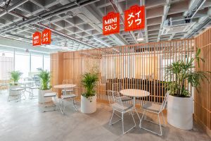 原木工業(yè)風辦公室裝修設計原木色洽談區(qū)效果圖