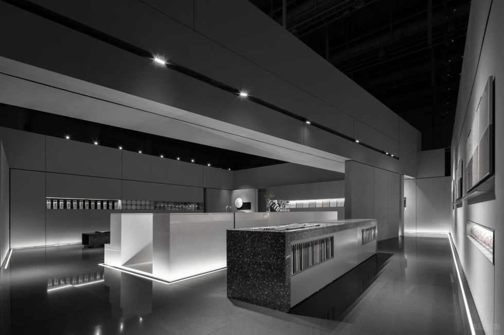 天然石材咖啡館展廳裝修設(shè)計(jì) 灰色碎花水磨石中島臺(tái)
