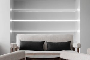 現(xiàn)代極簡美學(xué)體驗(yàn)館展廳設(shè)計(jì)方案 白色布藝休息沙發(fā)