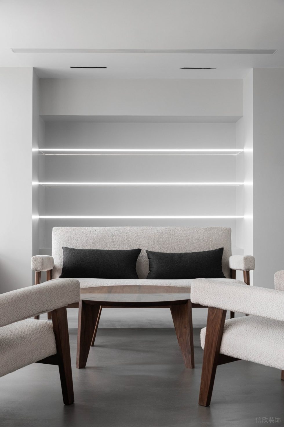 現(xiàn)代極簡美學(xué)體驗(yàn)館展廳設(shè)計(jì)方案 白色布藝休息沙發(fā)