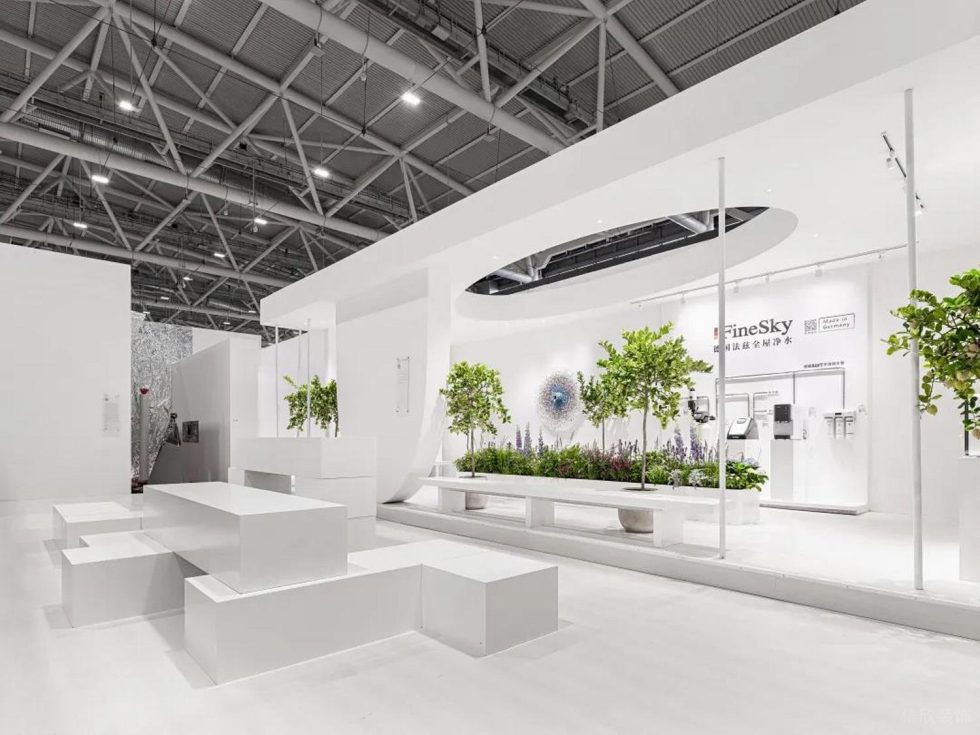 現(xiàn)代簡(jiǎn)約風(fēng)家居實(shí)驗(yàn)館展廳裝修效果圖 綠樹(shù)綠化帶