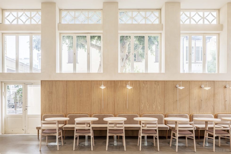 自然簡約風辦公室裝修設計白木色接待洽談區(qū)