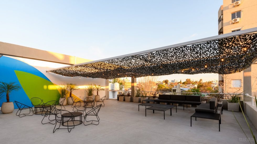 多彩色趣味現(xiàn)代風(fēng)辦公室裝修設(shè)計素色露臺休閑區(qū) 多彩色趣味現(xiàn)代風(fēng)辦公室裝修設(shè)計素色露臺休閑區(qū)