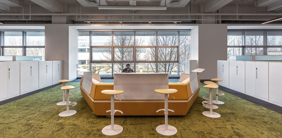 淡色現(xiàn)代風(fēng)辦公室裝修設(shè)計(jì)淺色調(diào)休閑區(qū) 淡色現(xiàn)代風(fēng)辦公室裝修設(shè)計(jì)淺色調(diào)休閑區(qū)