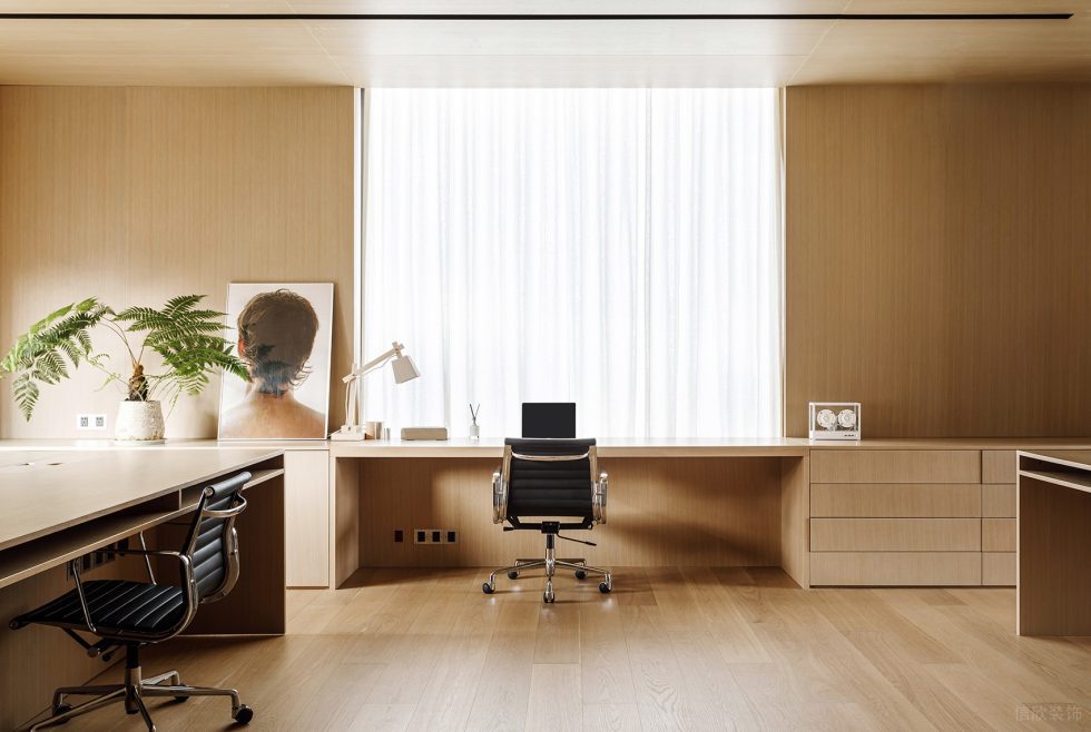 淡色原木簡約風(fēng)辦公室裝修設(shè)計原木色主管辦公區(qū) 淡色原木簡約風(fēng)辦公室裝修設(shè)計原木色主管辦公區(qū)