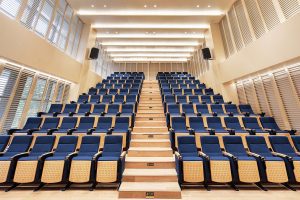 黑白灰高級現(xiàn)代風(fēng)辦公室裝修設(shè)計暖色調(diào)培訓(xùn)室