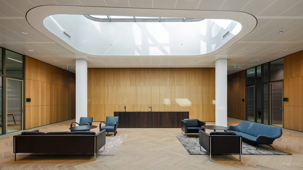 深暖色現(xiàn)代簡(jiǎn)約風(fēng)辦公室裝修設(shè)計(jì)暖木色前廳