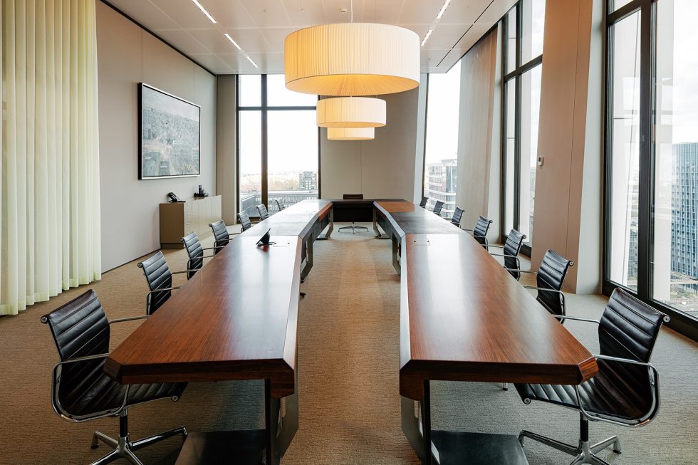 深暖色現(xiàn)代簡(jiǎn)約風(fēng)辦公室裝修設(shè)計(jì)暖色調(diào)商務(wù)座談室 深暖色現(xiàn)代簡(jiǎn)約風(fēng)辦公室裝修設(shè)計(jì)暖色調(diào)商務(wù)座談室