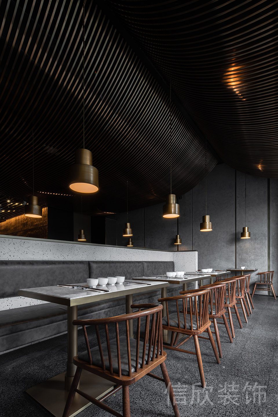 深圳福田香蜜湖面館長(zhǎng)條形卡座裝修設(shè)計(jì)