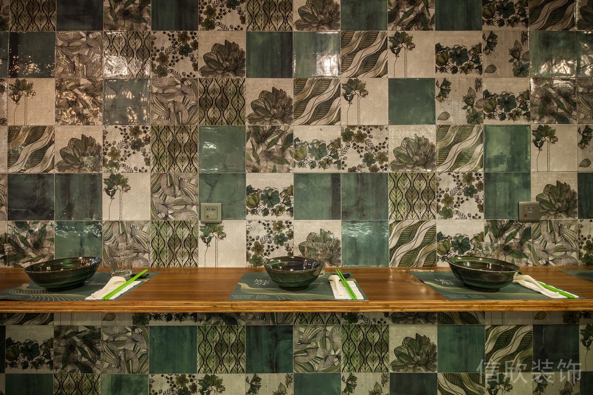 深圳龍崗坂田綠色面佬到面館墻面綠色花紋瓷磚裝修設(shè)計(jì)