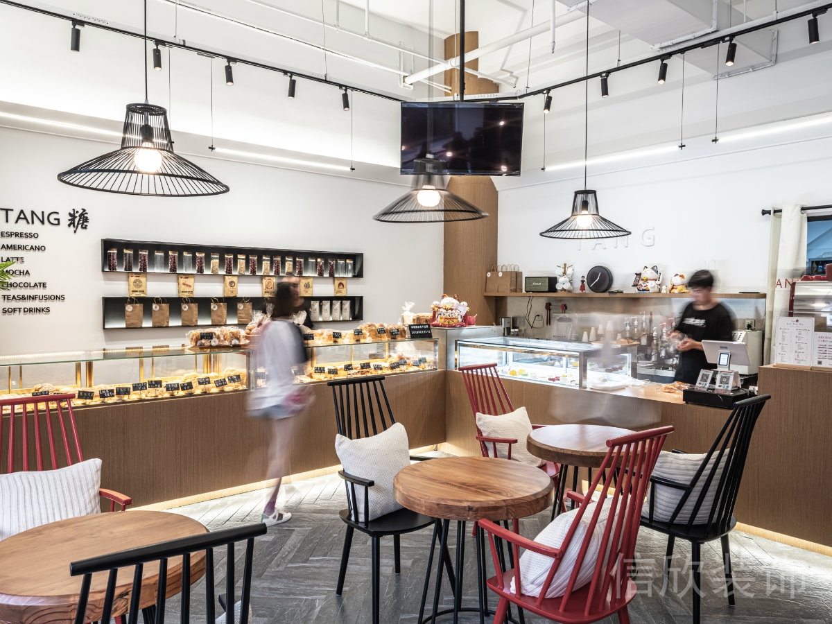 深圳羅湖國貿(mào)面包店展柜服務(wù)臺裝修設(shè)計