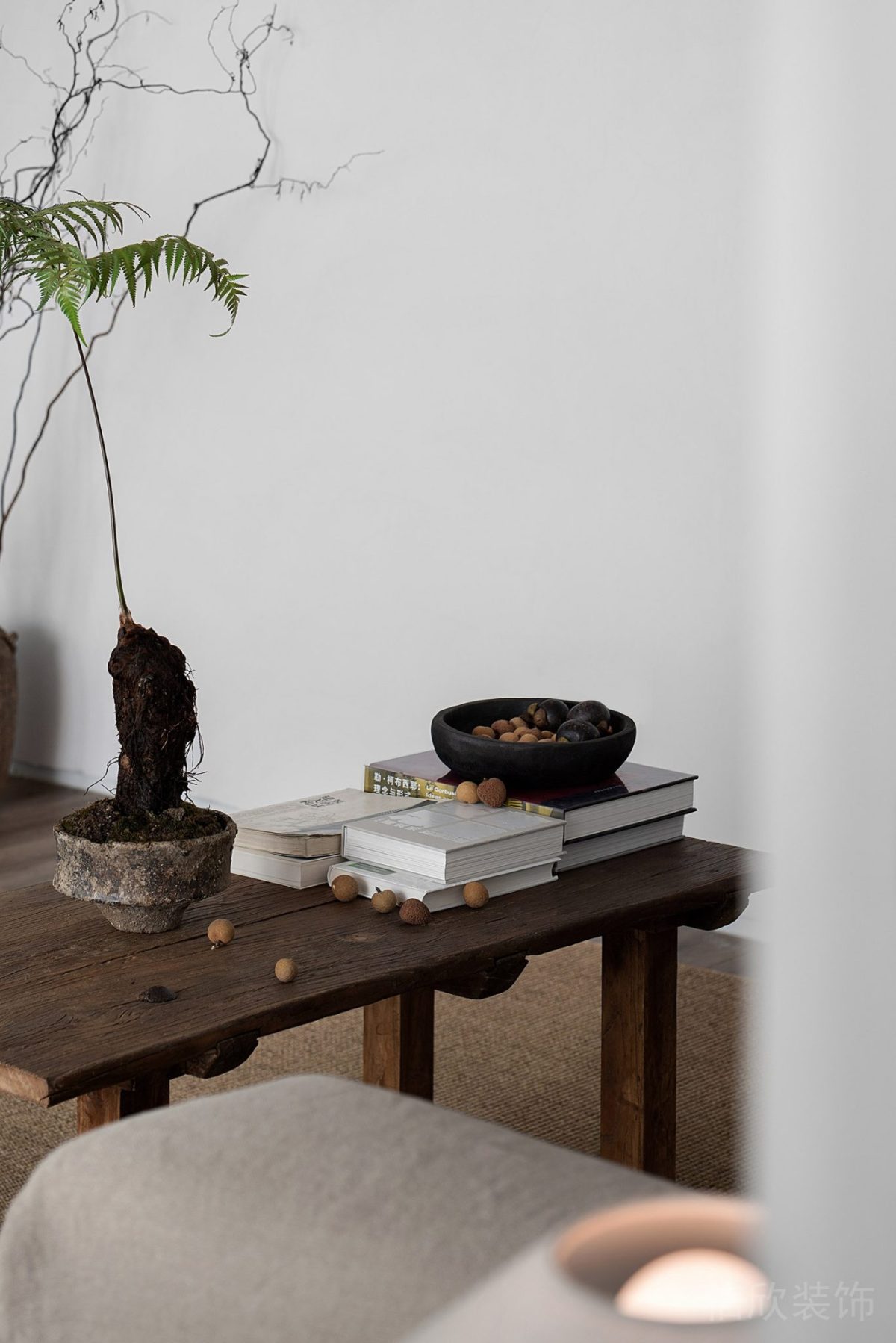 純白極簡(jiǎn)風(fēng)格辦公空間家具設(shè)計(jì)