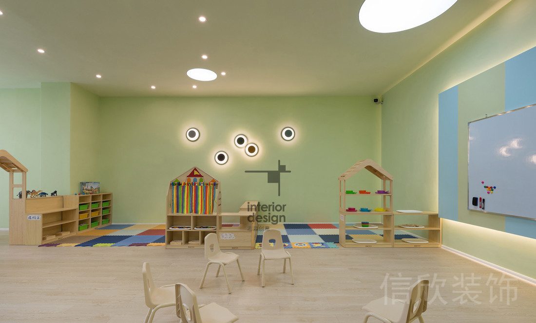 財(cái)富大廈瓏瓏兒童培訓(xùn)中心裝修設(shè)計(jì)兒童多功能活動(dòng)教室房屋式鏤空木柜