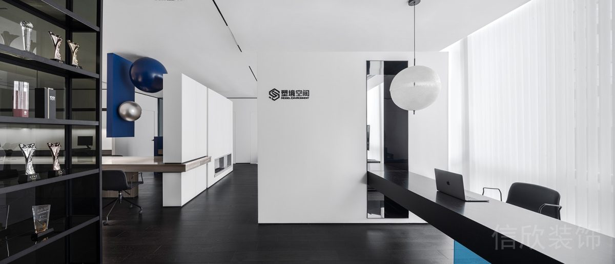 黑白色現(xiàn)代風格辦公空間入口背景墻裝修設(shè)計