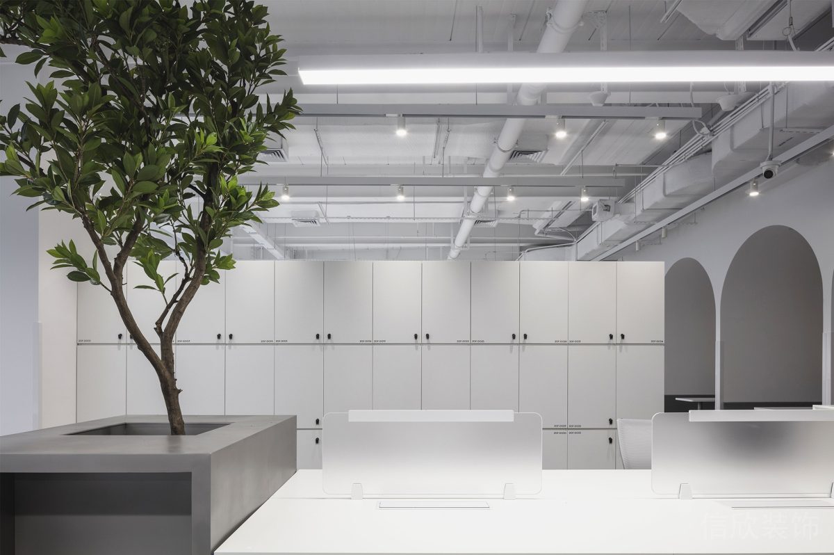 簡(jiǎn)約風(fēng)綠植搭配大理石圍繞坐墊效果圖