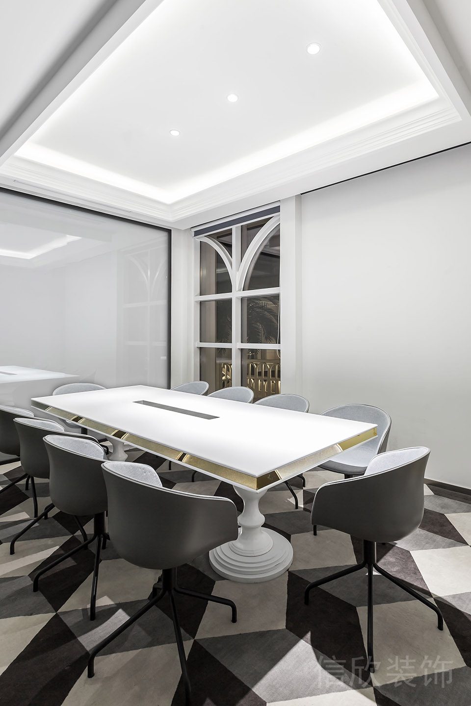 棋盤格北歐風(fēng)黑白色調(diào)會(huì)議室設(shè)計(jì)