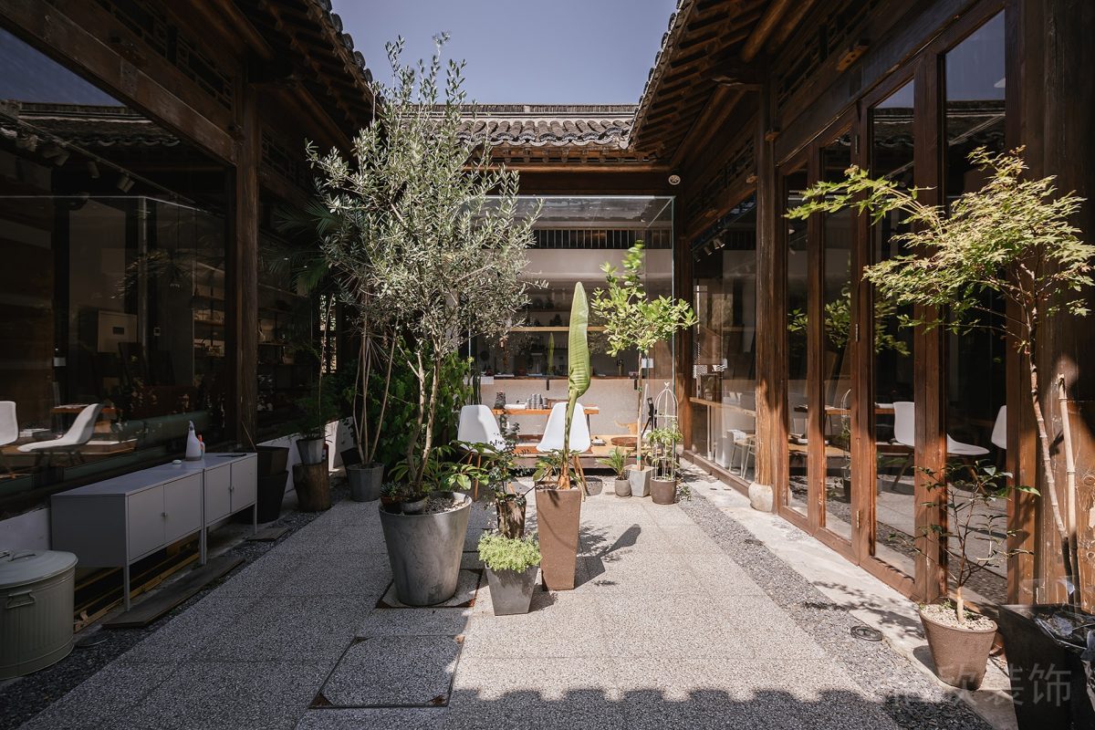 天井設(shè)計(jì)清新木質(zhì)公共區(qū)域裝修