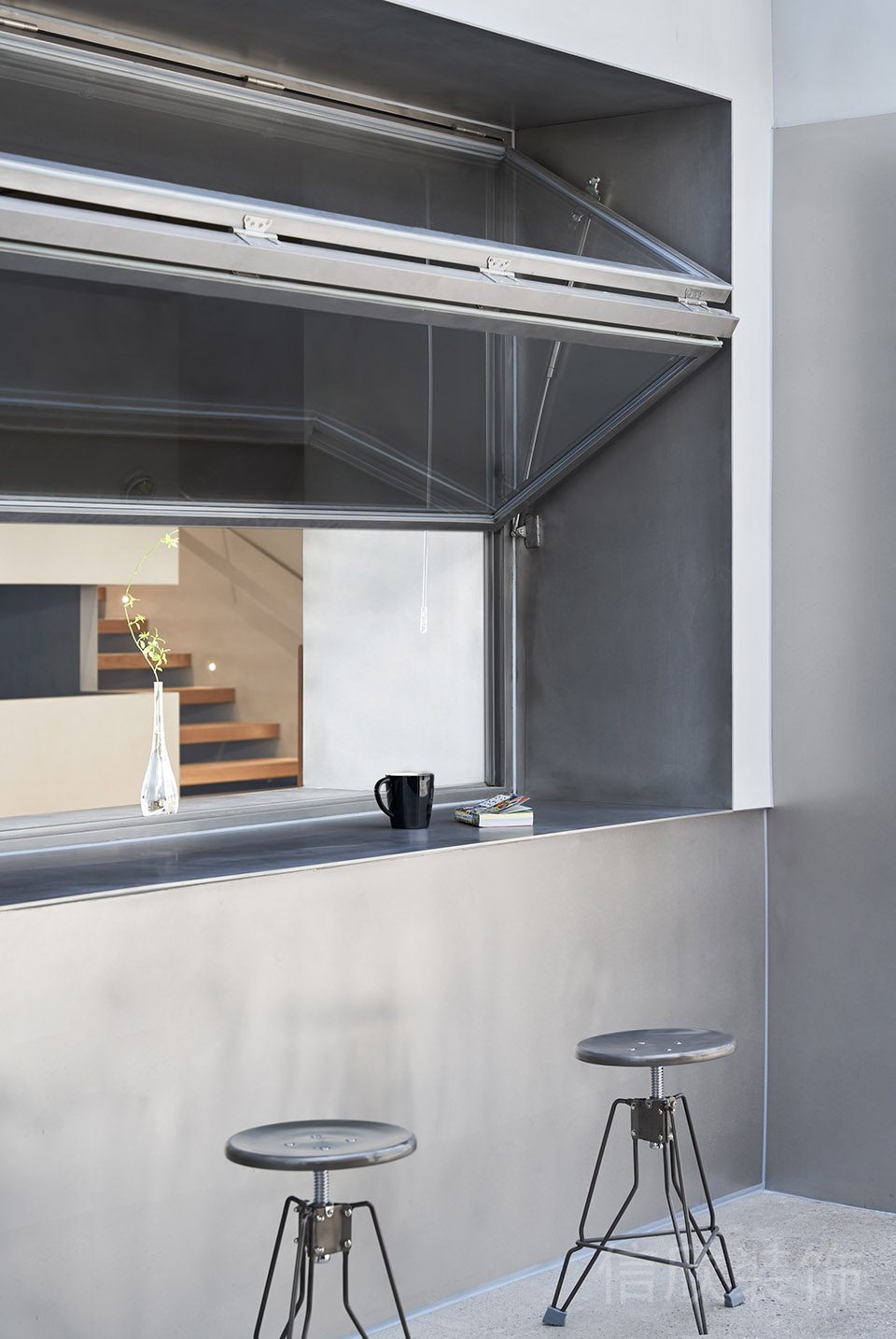 現(xiàn)代簡約風辦公空間茶水區(qū)吧臺裝修設計