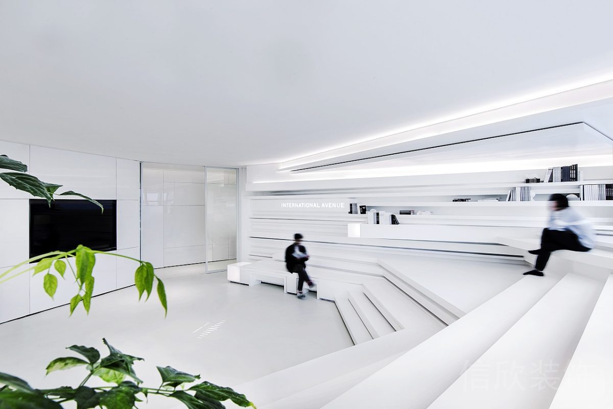 員工階梯式休息區(qū)域培訓(xùn)教室辦公室設(shè)計(jì)