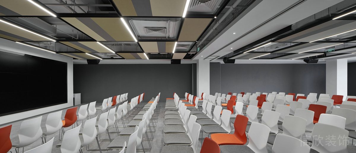 多人會(huì)議室鋁合天花工業(yè)風(fēng)空間設(shè)計(jì)