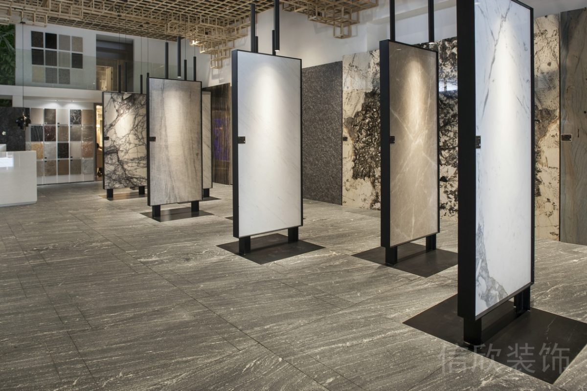 二樓產(chǎn)品展示區(qū)域開(kāi)放式辦公室區(qū)域裝修設(shè)計(jì)