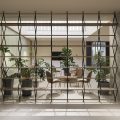 幾何創(chuàng)意金屬木飾面空間隔斷置物架辦公室設(shè)計