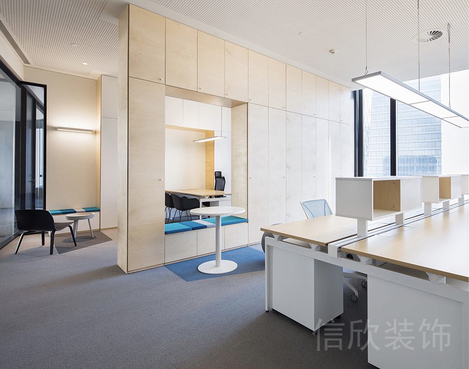 簡(jiǎn)約鏤空式置物柜屏風(fēng)裝修設(shè)計(jì)