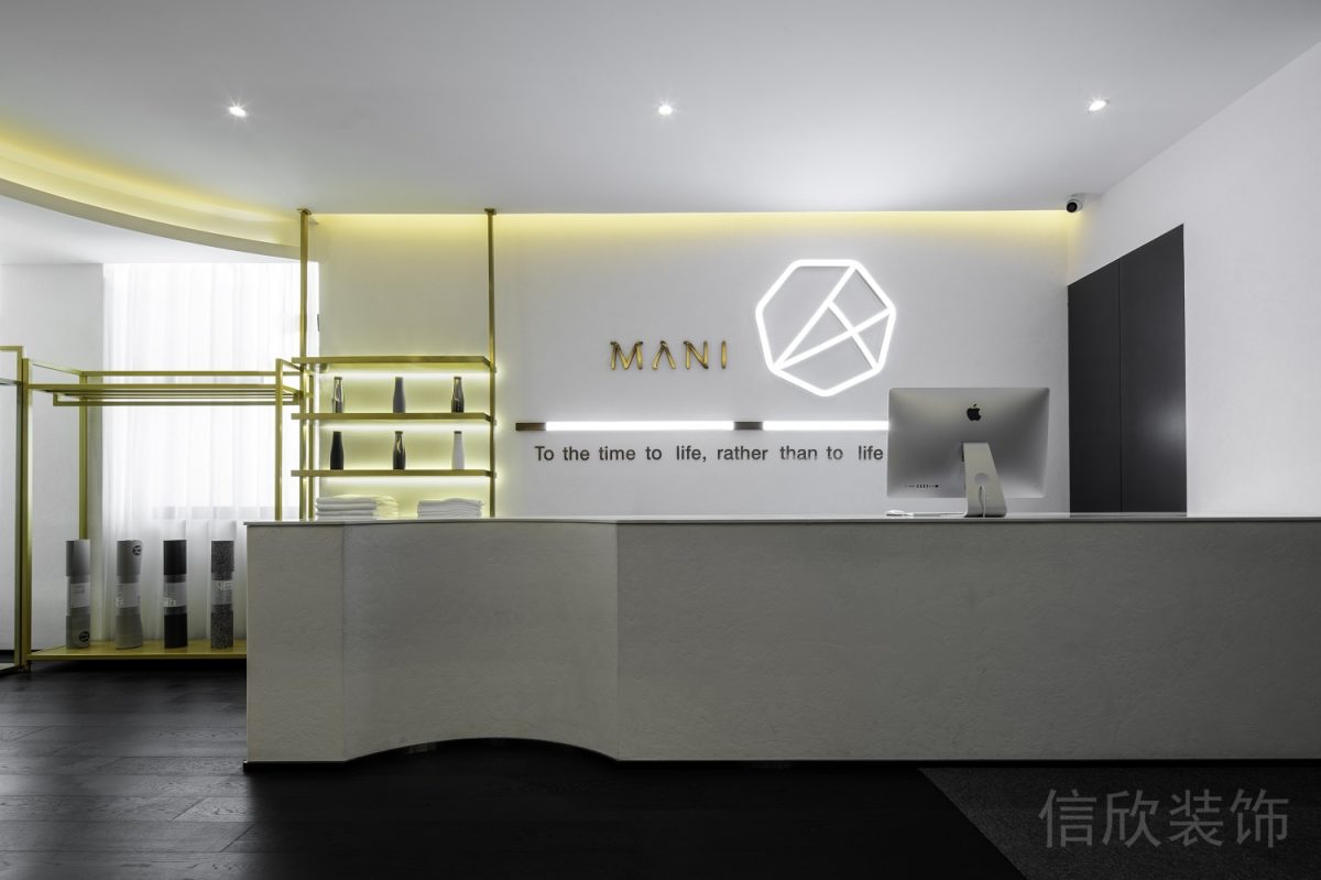 簡(jiǎn)約原木地板設(shè)計(jì)半開放式前臺(tái)