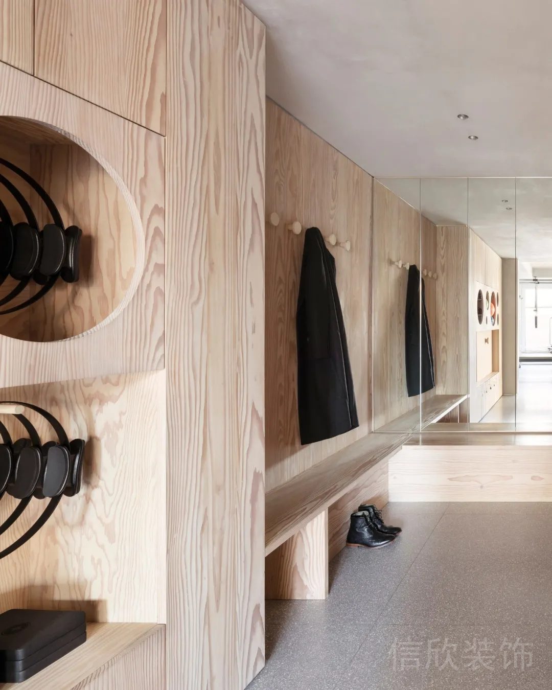 木質瑜伽教室教室收納柜設計休息區(qū)