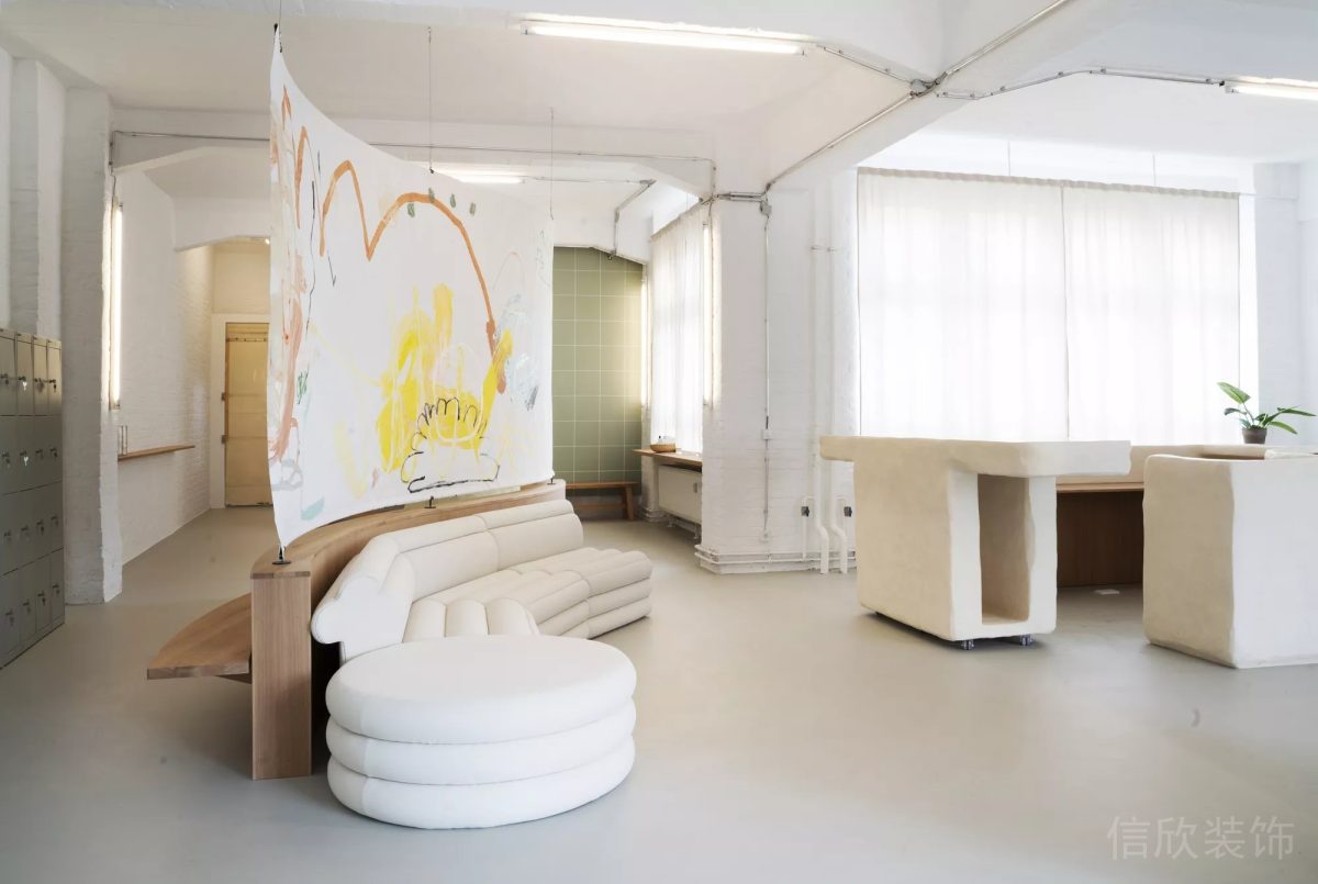 皮革沙發(fā)奶油風(fēng)格休息區(qū)瑜伽機(jī)構(gòu)設(shè)計