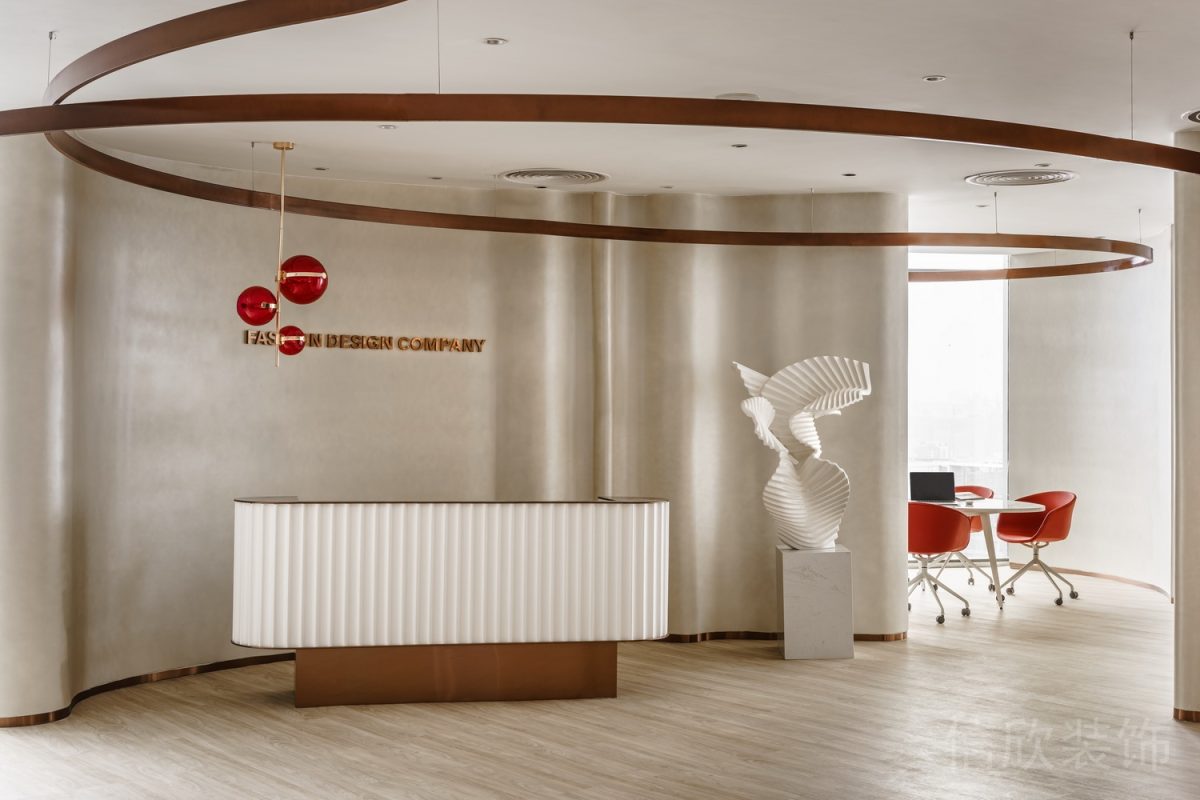 前臺(tái)區(qū)現(xiàn)代環(huán)形圍繞懸吊式木條裝修設(shè)計(jì)