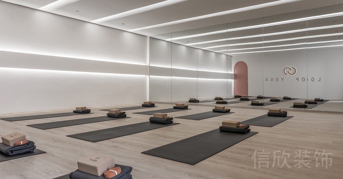 瑜伽機(jī)構(gòu)矩形內(nèi)嵌式燈帶設(shè)計(jì)間隔式天花板裝修圖